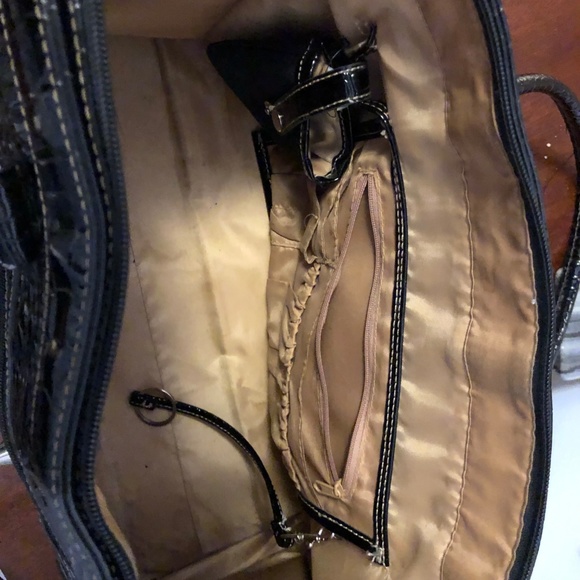 All Day Essentials Purse - Picture 3 of 6